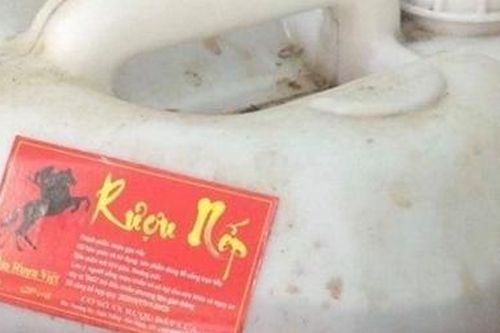 Truy nguồn gốc rượu khiến 1 người tử vong, 6 người ngộ độc