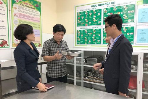 Siết chặt quản lý bữa ăn bán trú
