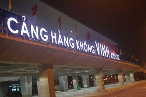 Dừng hoạt động nhiều sân bay do ảnh hưởng của bão Vamco