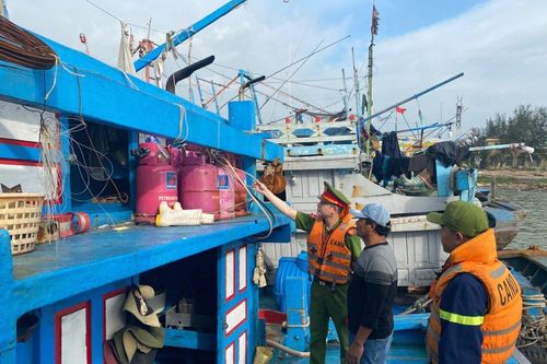 Bão số 13 chuẩn bị đổ bộ, Đà Nẵng sơ tán gần 100.000 người