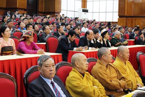 Ủy ban MTTQ tỉnh Thanh Hóa đón Huân chương Độc lập hạng Nhất