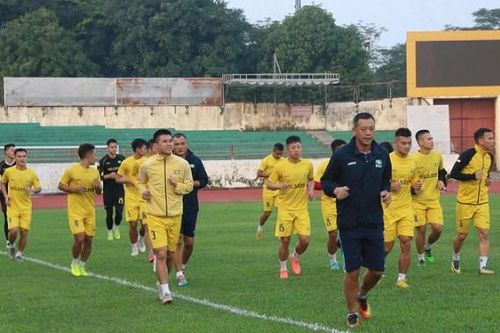 Bóng đá miền Trung: Nỗi lo trụ hạng