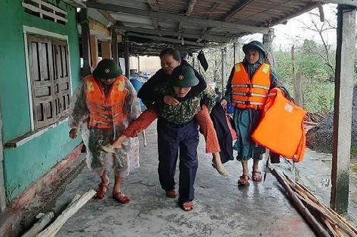 Quảng Nam: Tạm dừng hoạt động tàu thuyền để ứng phó bão số 13