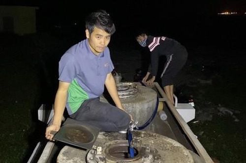 Quảng Ngãi xử lý 10 tấn dầu trên tàu vận tải bị nạn tránh gây ô nhiễm môi trường biển