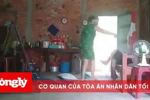 Truy tố người phụ nữ hành hạ mẹ ruột gần 80 tuổi