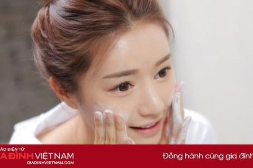 Thói quen buổi sáng để có làn da trẻ trung không tuổi