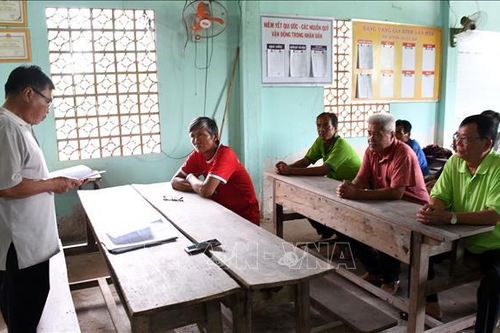 Người Bí thư Chi bộ gương mẫu, tận tụy, gần dân