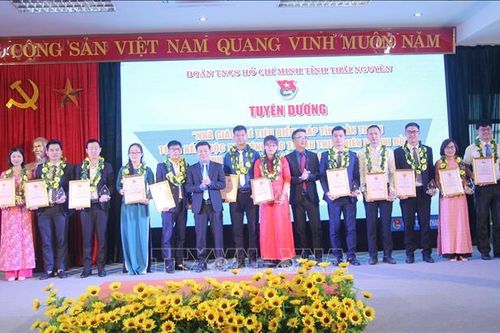 Thái Nguyên tuyên dương 38 Nhà giáo trẻ tiêu biểu