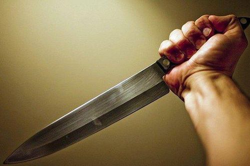 Làm rõ vụ người đàn ông chém trọng thương vợ con và hàng xóm rồi tự tử