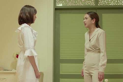 Mẹ chồng nằm viện nhưng chị dâu chỉ mang vào cháo loãng, tôi tức tối trách móc thì chị đùng đùng ra về, còn mẹ tôi lại cúi mặt chẳng dám oán thán