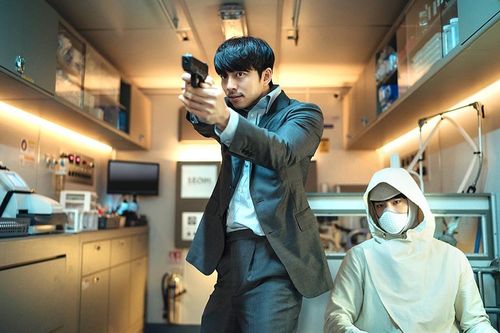 Tất tần tật về bom tấn 'Người Nhân Bản', có sự tham gia của Gong Yoo và Park Bo Gum