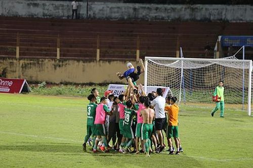 Phú Thọ và Phù Đổng sớm đoạt vé thăng hạng