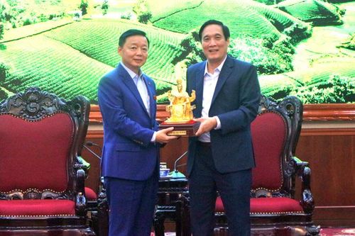 Bộ trưởng Bộ Tài nguyên và Môi trường thăm và làm việc tại tỉnh