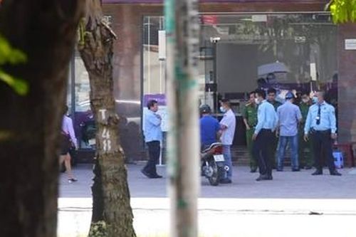 Nợ tiền lô đề 200 triệu, nam thanh niên mang xăng đi cướp ngân hàng