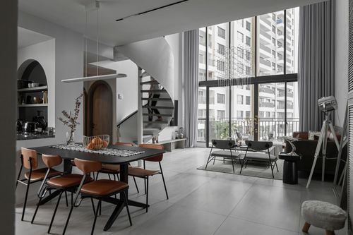 Căn hộ duplex sang trọng với tông màu xám tại quận 7