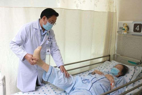 Phòng và điều trị bệnh thoái hóa cột sống thắt lưng