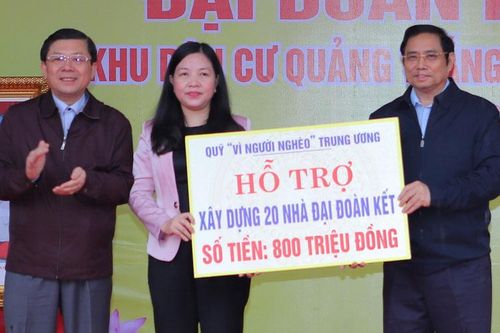 Đồng chí Phạm Minh Chính dự Ngày hội Đại đoàn kết toàn dân tộc ở Thanh Hóa