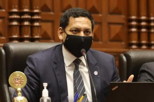 Peru: Quốc hội kêu gọi Tổng thống lâm thời từ chức