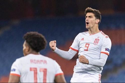 Thụy Sỹ 1-1 Tây Ban Nha: Ramos phá hỏng 2 quả 11m, Tây Ban suýt chết trước Thụy Sỹ