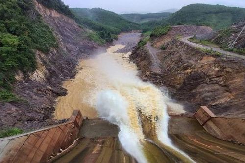 Bộ Công thương yêu cầu dừng ngay việc tích nước Thủy điện Thượng Nhật