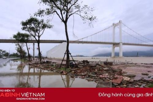 Bão số 13 quét qua Thừa Thiên Huế - Đà Nẵng gây thiệt hại lớn