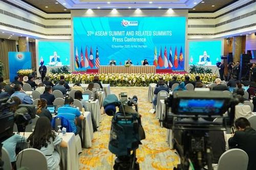 Bế mạc Hội nghị Cấp cao ASEAN 37: Đề cao gắn kết cộng đồng