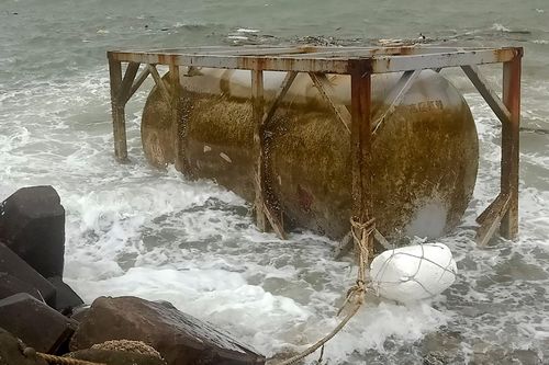 Bồn có chữ Trung Quốc liên tiếp dạt vào bờ biển Quảng Nam, Quảng Ngãi