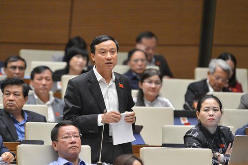 Nhiều đại biểu Quốc hội không đồng thuận tách Luật Giao thông đường bộ hiện hành