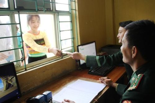 Tiết học biên cương ở Tén Tằn