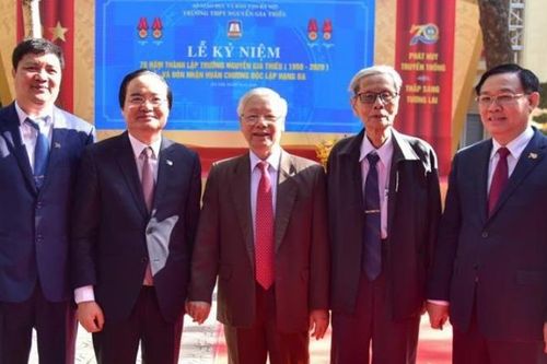 Tổng Bí thư, Chủ tịch nước Nguyễn Phú Trọng trở về trường xưa