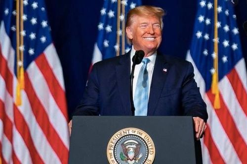Ông Trump tính kế cạnh tranh với Twitter