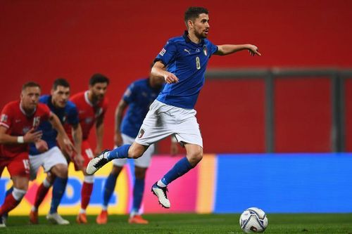 Jorginho 'nhảy chân sáo', Italy khiến Ba Lan khóc hận