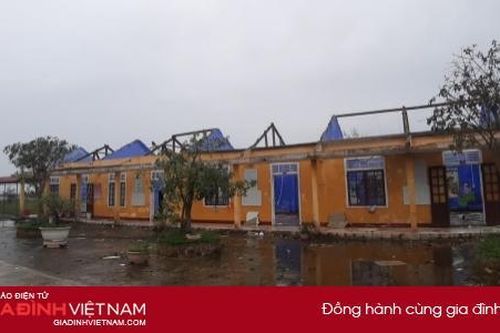 Bão Vamco làm 8 người bị thương, hàng nghìn ngôi nhà tốc mái