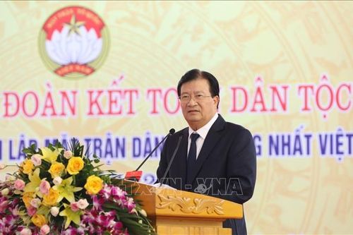 Phó Thủ tướng Trịnh Đình Dũng dự Ngày hội Đại đoàn kết toàn dân tại Vĩnh Phúc