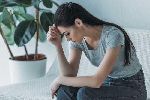 Mẹ vợ định lên thăm mà chồng yêu cầu bà phải mua quà cho cả họ nhà chồng, tôi bất bình thì anh đòi 'dạy vợ'