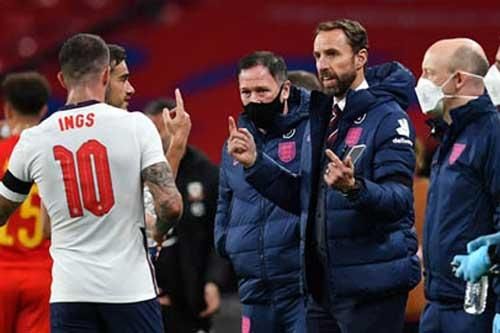 Southgate dương tính với Covid-19 nhưng giấu nhẹm