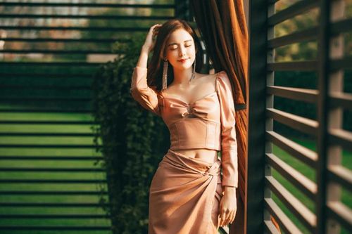 Cổ Lực Na Trát quyến rũ, xuất thần trong bộ ảnh mới những khán giả chỉ quan tâm điều này