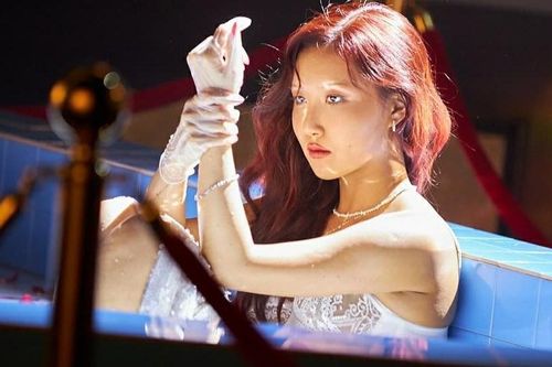 Vũ đạo hot nhất nhì 2020, 'Maria' của Hwasa (Mamamoo) cán mốc 100 triệu lượt xem