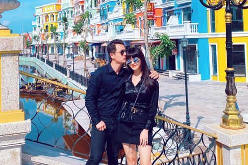 Đăng Khôi đúng chuẩn 'ông chồng của năm, tặng vợ loạt biệt thự nhân dịp 7 năm ngày cưới