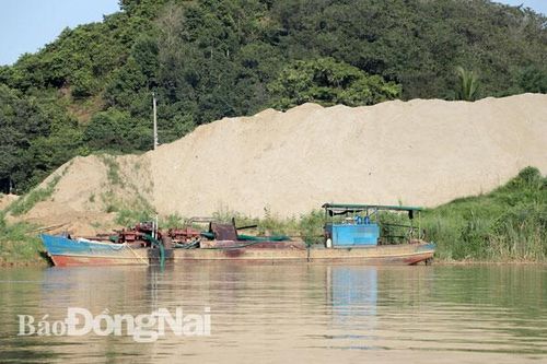 Kiểm soát chặt việc khai thác cát ở gần VQG Cát Tiên