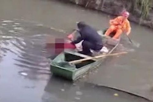 Cãi nhau với chồng rồi nhảy sông tự tử, người phụ nữ sau khi được cảnh sát giải cứu đã trả ơn bằng hành động khiến ai cũng phẫn nộ