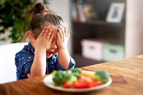 Chỉ bổ sung vi chất kích thích trẻ ăn ngon đã là đủ?