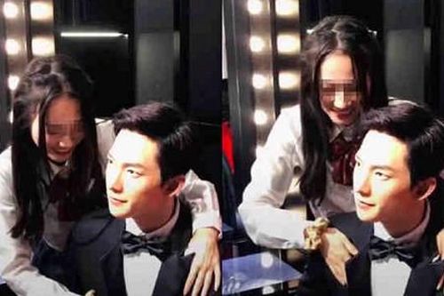 Dương Dương 'nằm không' cũng được lên 'hot search' chỉ vì tượng sáp của mình bị quấy rối