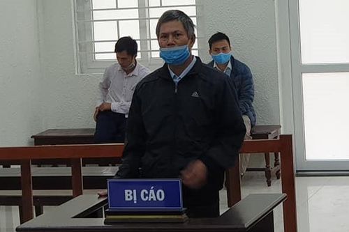 Bị đấm thẳng mặt, em dâu nhất quyết muốn anh chồng phải vào tù