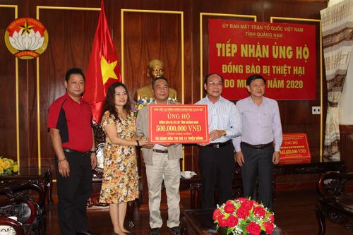 Mặt trận tỉnh Quảng Nam tiếp nhận 500 triệu đồng ủng hộ bà con vùng lũ lụt