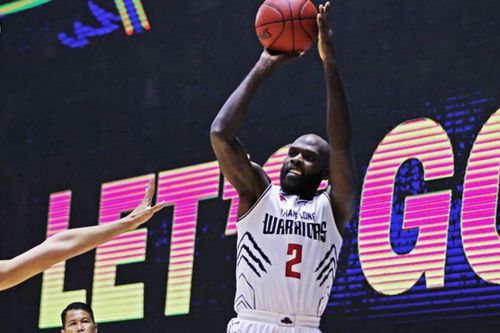 Crawford ghi 31 điểm trong trận thắng của Warriors