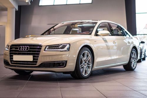 Audi Việt Nam triệu hồi A8L vì lỗi gioăng cao su khoang máy