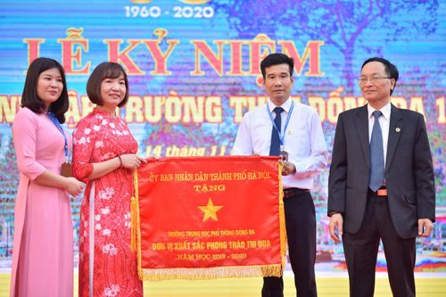 Đề nghị khen thưởng Huân chương Lao động hạng Nhì cho trường THPT Đống Đa