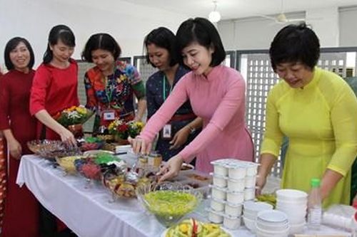 Giỏi phong trào, vững chuyên môn
