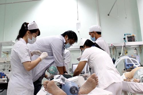 Phạt hành vi lôi kéo, ép buộc người khác uống rượu bia: Đừng để lờn luật